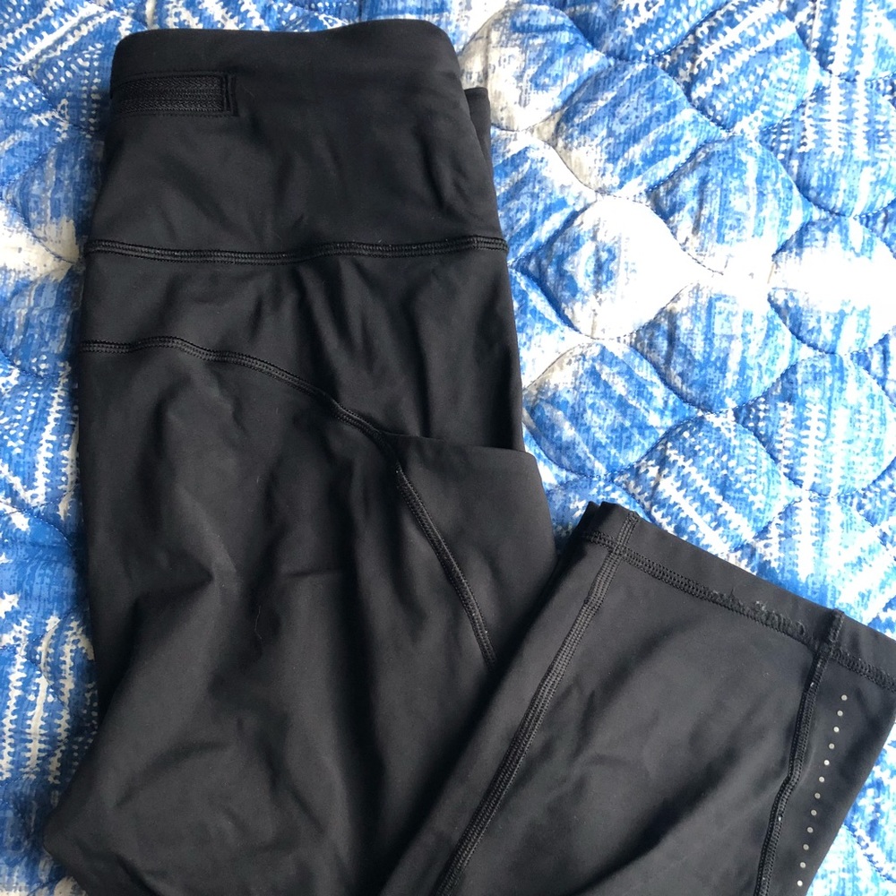 LULULEMON HIGH WAISTED CROP LEGGINGS!!